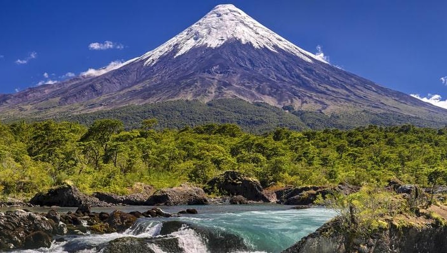 Fallece excursionista atrapado en profunda grieta del volcán Osorno